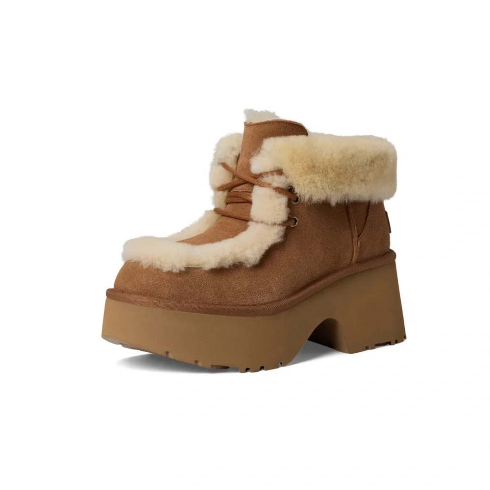 UGG Esmee Lace Up - Picture 3 of 15